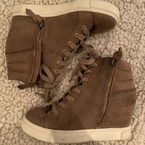 Steve Madden wedge sneaker
